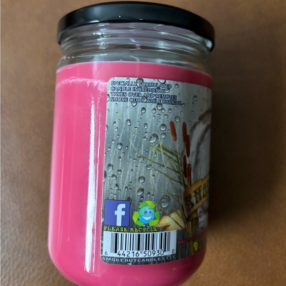 🍒 3 for $10 sale 🍒 Smoke out candle - odour eliminating - Picture 3 of 3